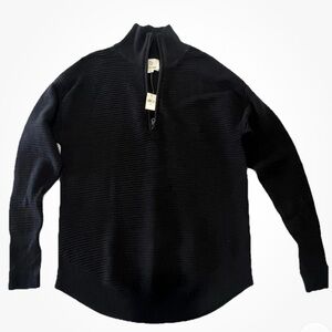 Aerie Men's Black Zip-Up Sweater
